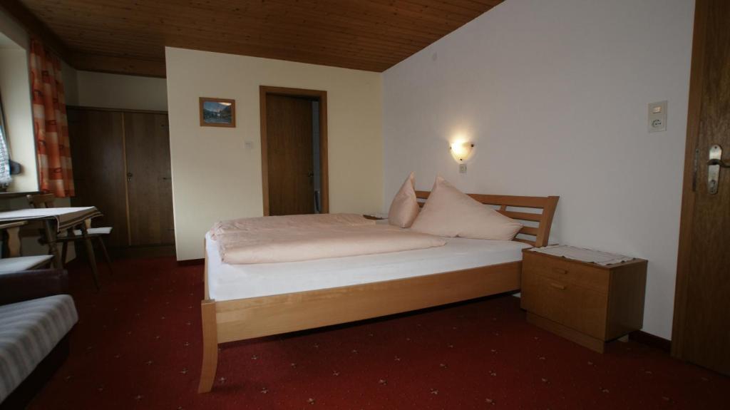 Garni Nill Hotel Schwendau Room photo