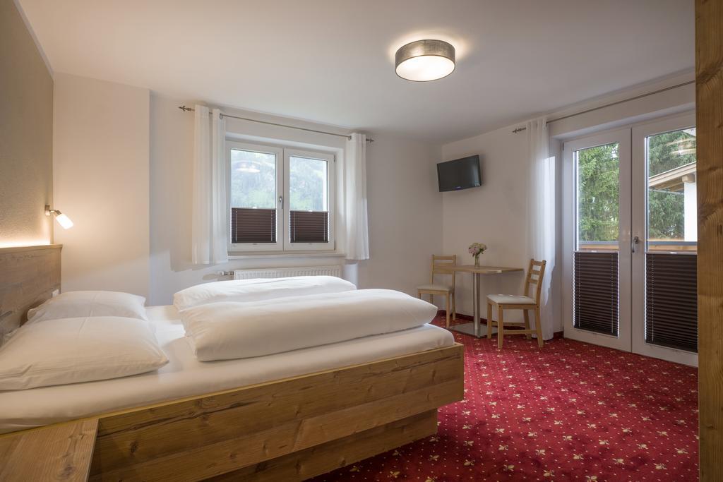 Garni Nill Hotel Schwendau Exterior photo